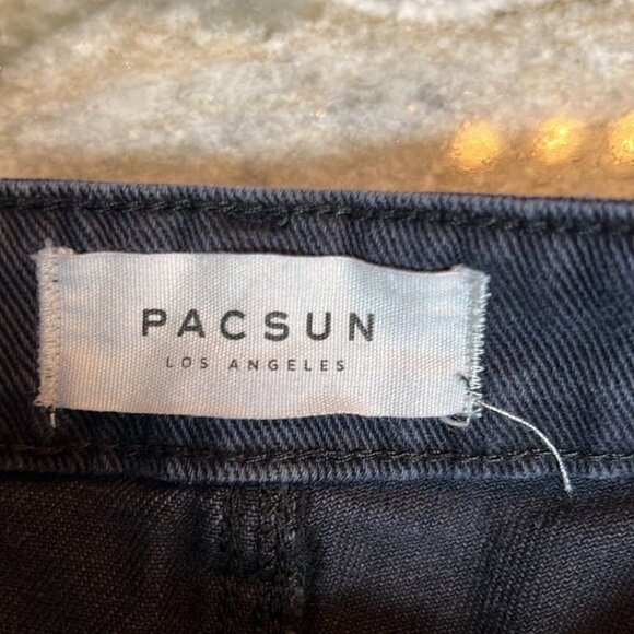 Pacsun Shorts Women’s Size 26 High Rise Festival Distressed Black Denim Raw Hem - Picture 5 of 11